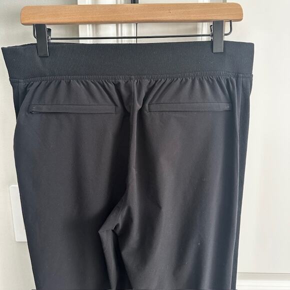 Athleta Brooklyn Mid-Rise Ankle Pant Size: 8 Color: Black - Picture 7 of 11